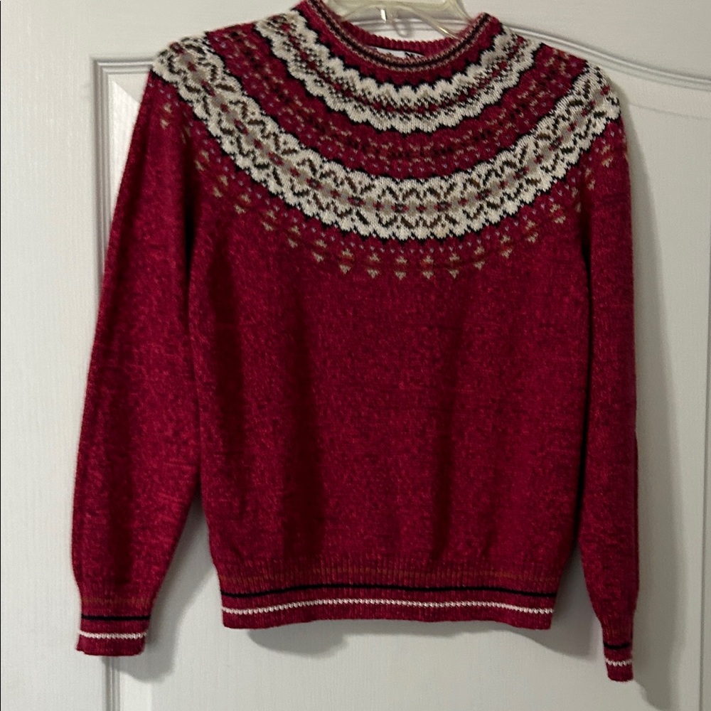Tiara Red and White Men's Crewneck Sweater